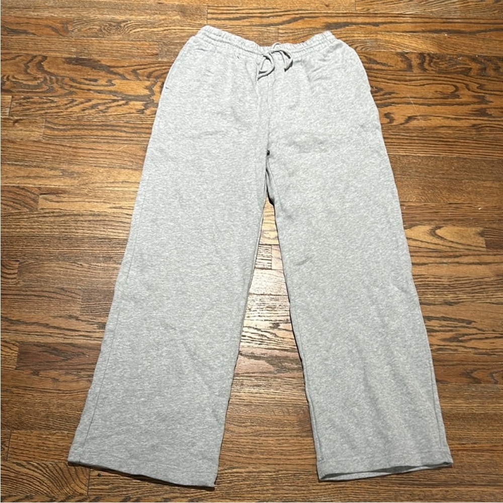 Old Navy Gray Women's Sweatpants - Picture 3 of 4